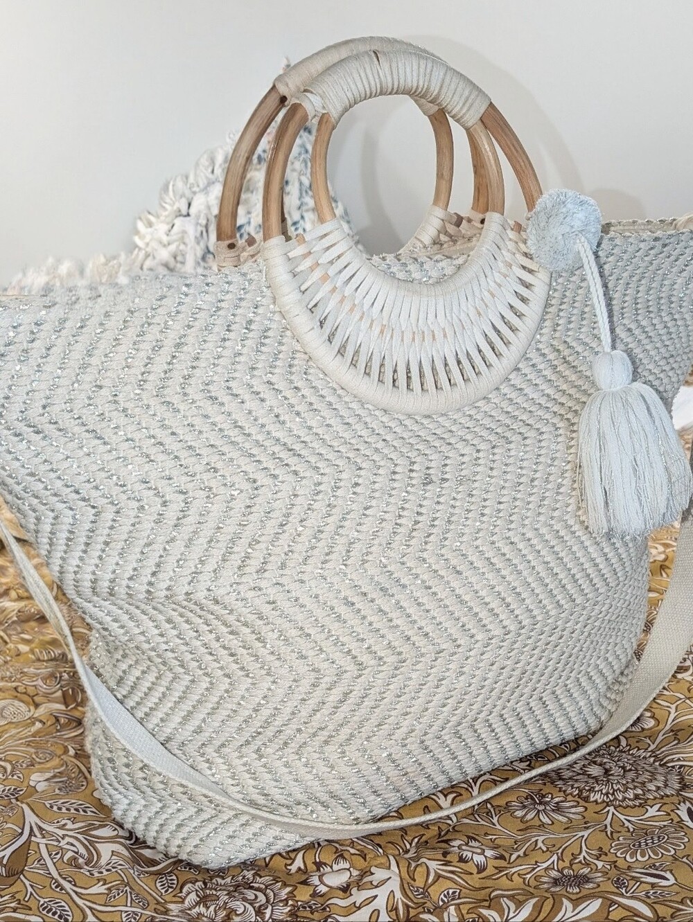 ~ America And Beyond Birch Lurex Durrie Hand Woven Cane Handled Large Tote ~
